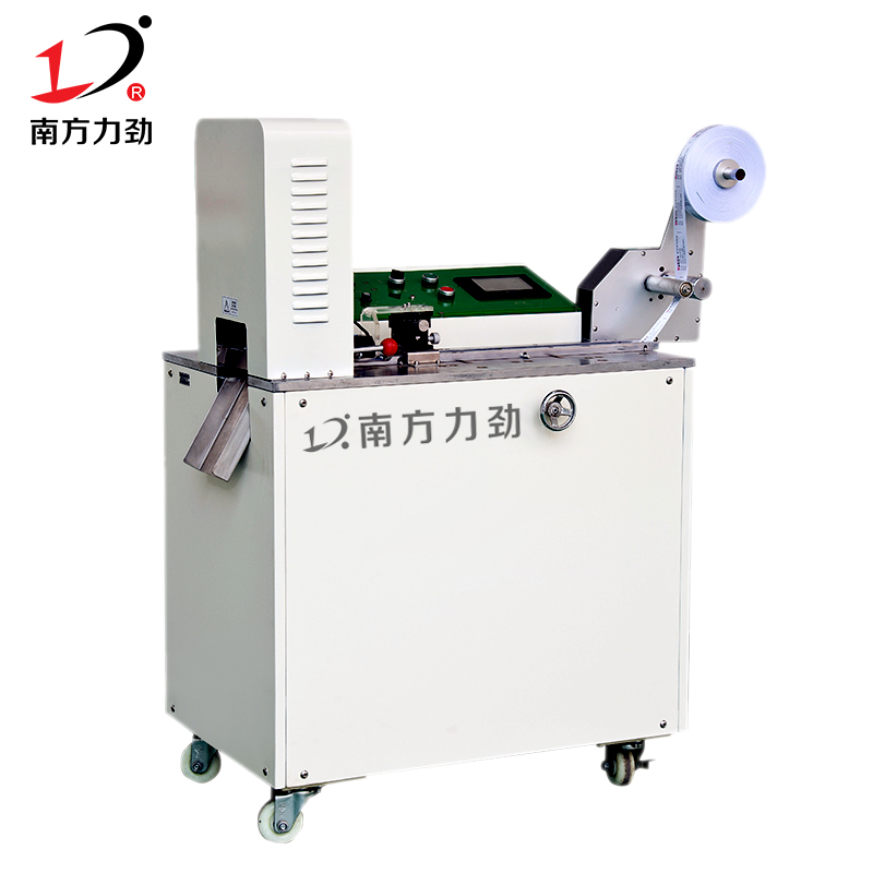 超聲波商標(biāo)剪切機